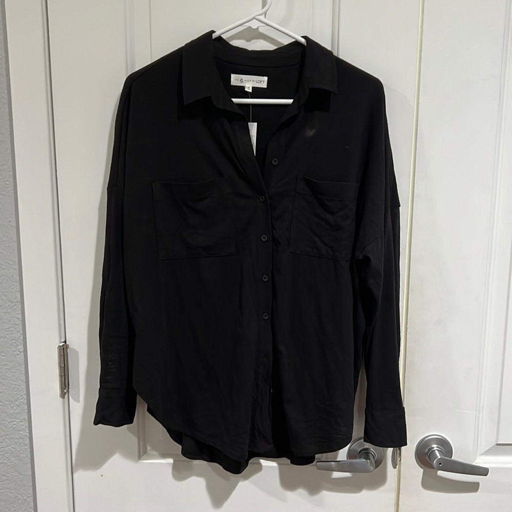 Lou & Grey Button Down NWT